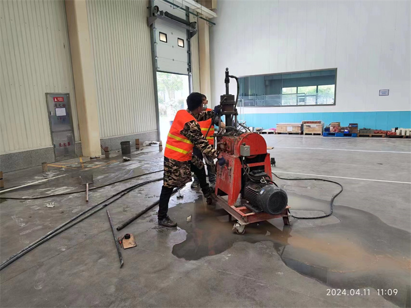 平顶山厂房地面下沉塌陷注浆加固施工